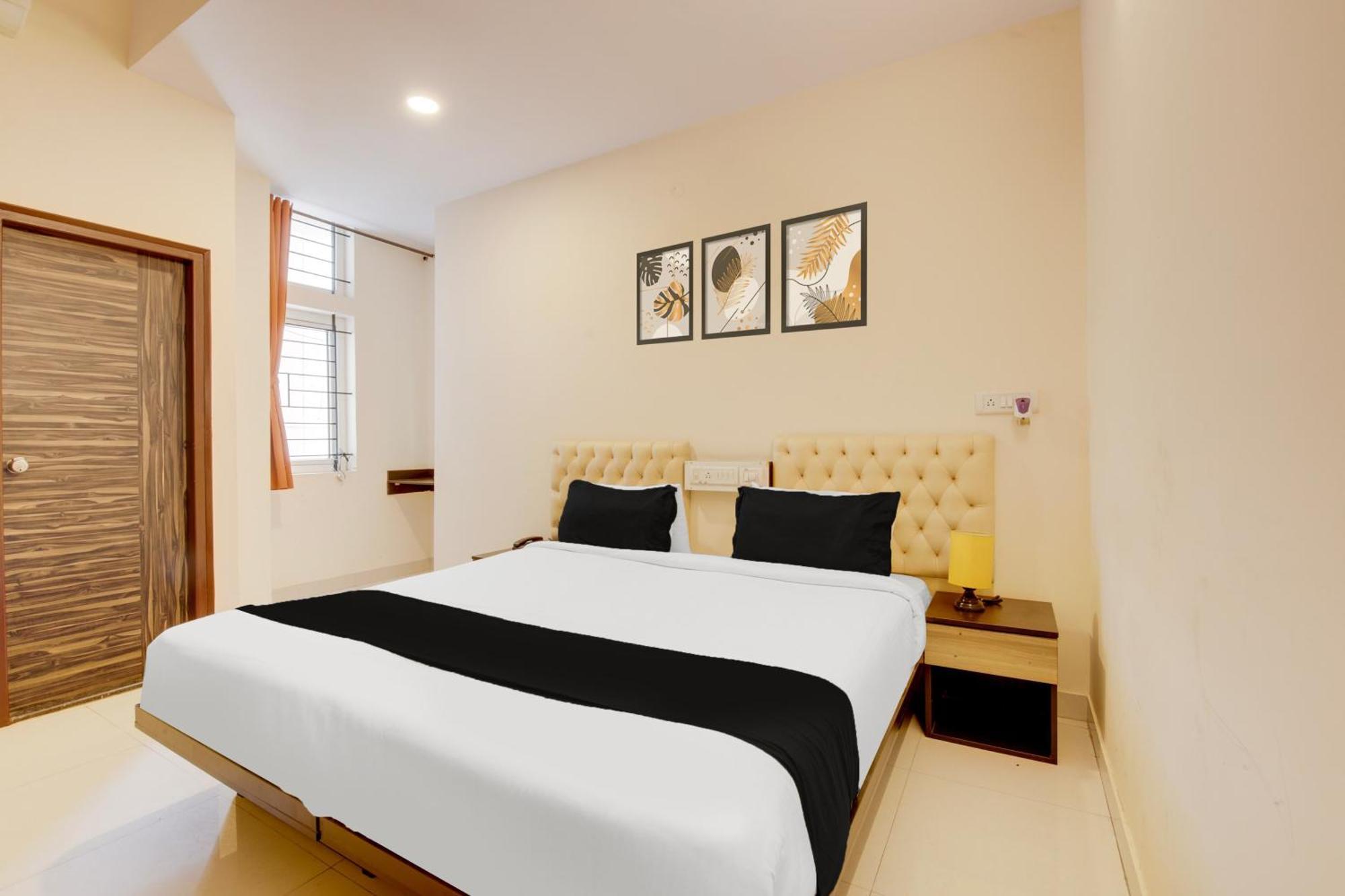 Super Townhouse Hbr Layout Bangalore Eksteriør billede